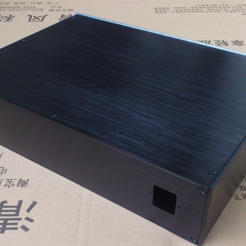 白色全铝仿高文前级机箱  有300和350两种深度