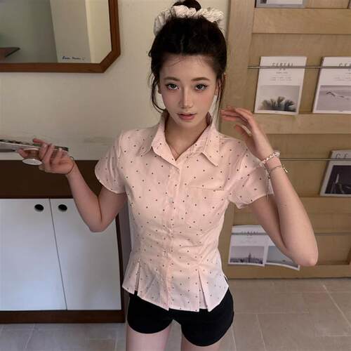 FORUYES官方店 美式复古女ins正肩翻领修身显瘦polo领波点衬衫