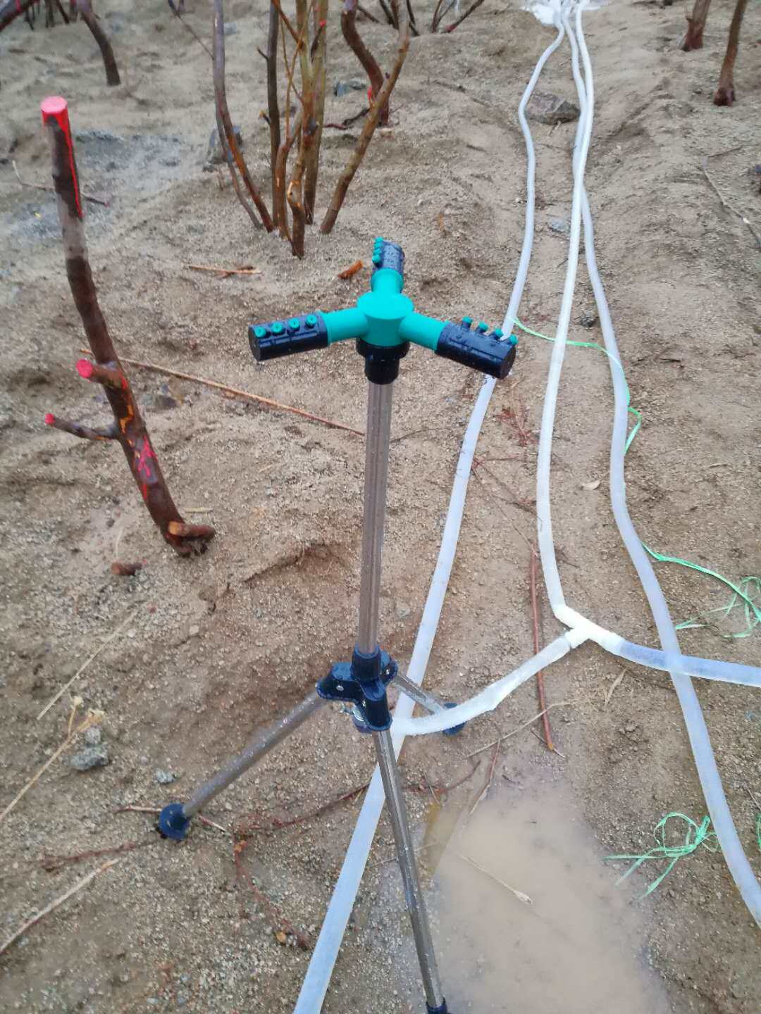园林灌溉洒水器三角架可升降花园喷水器三角支架菜地浇水喷灌喷头