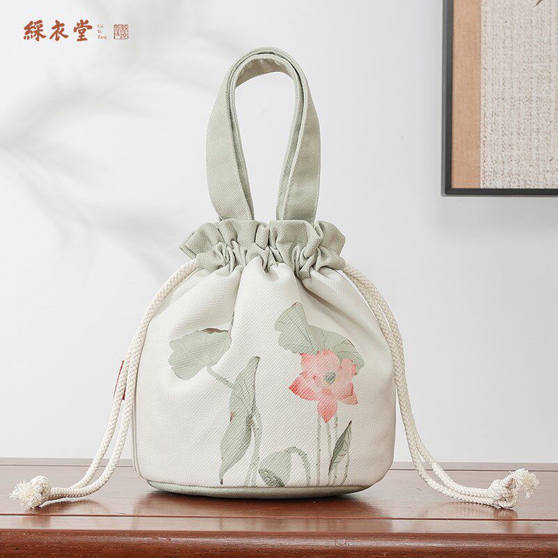 彩衣堂国风清新荷花抽绳束口袋手提拎女手机遛弯零钱水桶汉服礼物