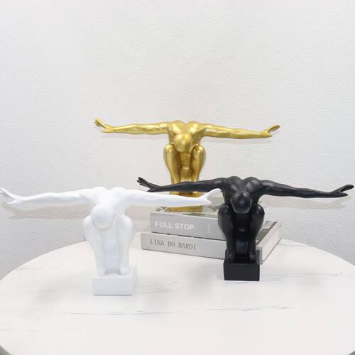 样板房书房客厅饰品摆件树脂创意家居雕塑展翅人现代简约软装工艺