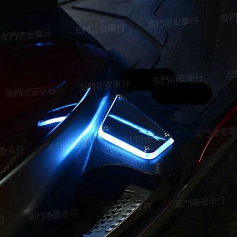 台湾JDM 3代三代新劲战 林海飞鹰 改装3D发光脚踏灯迎宾灯踏板灯
