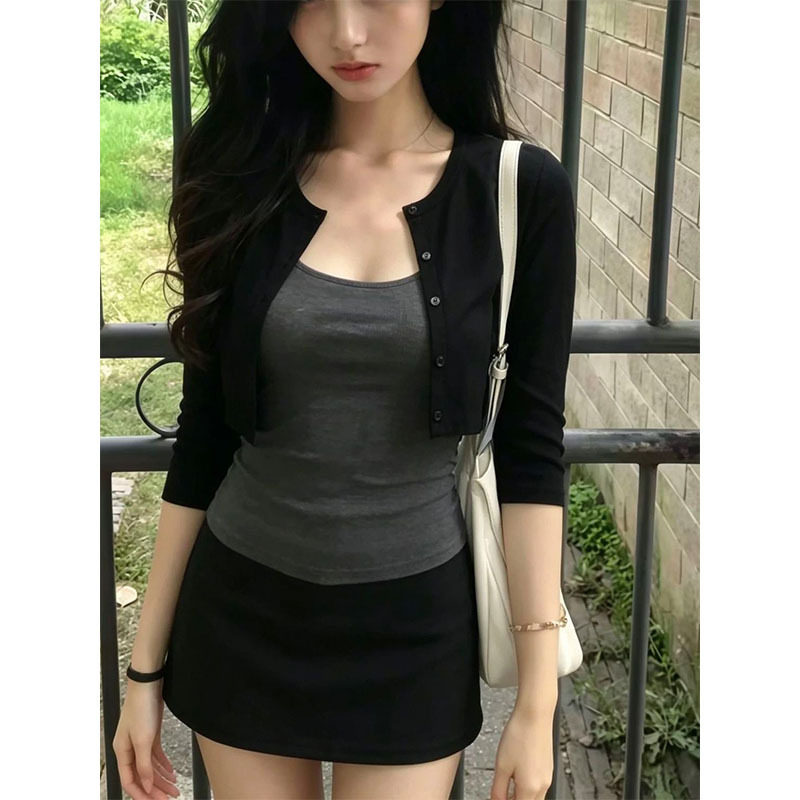 韩系灰色显瘦减龄两件套