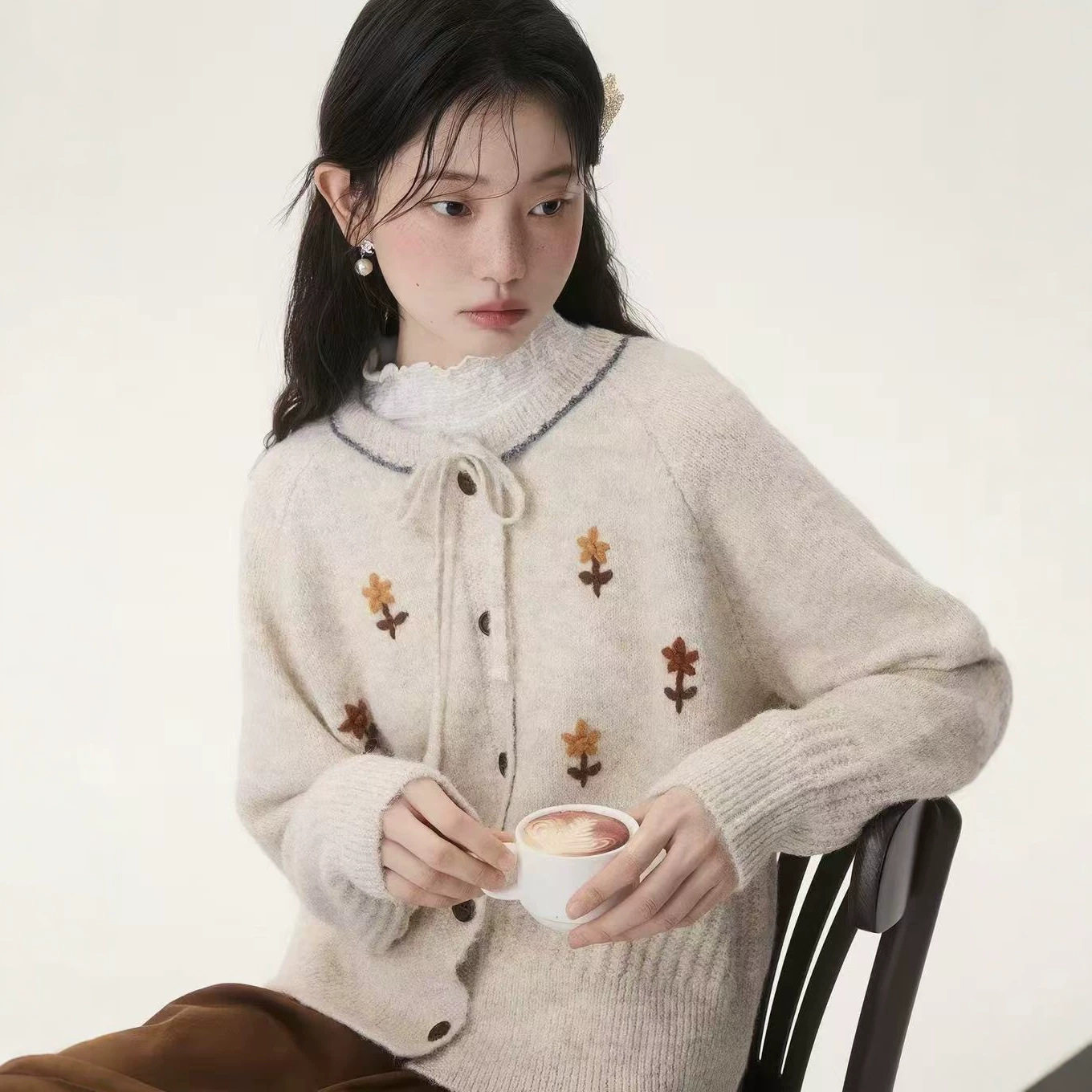 十三行复古绣花针织开衫女秋冬