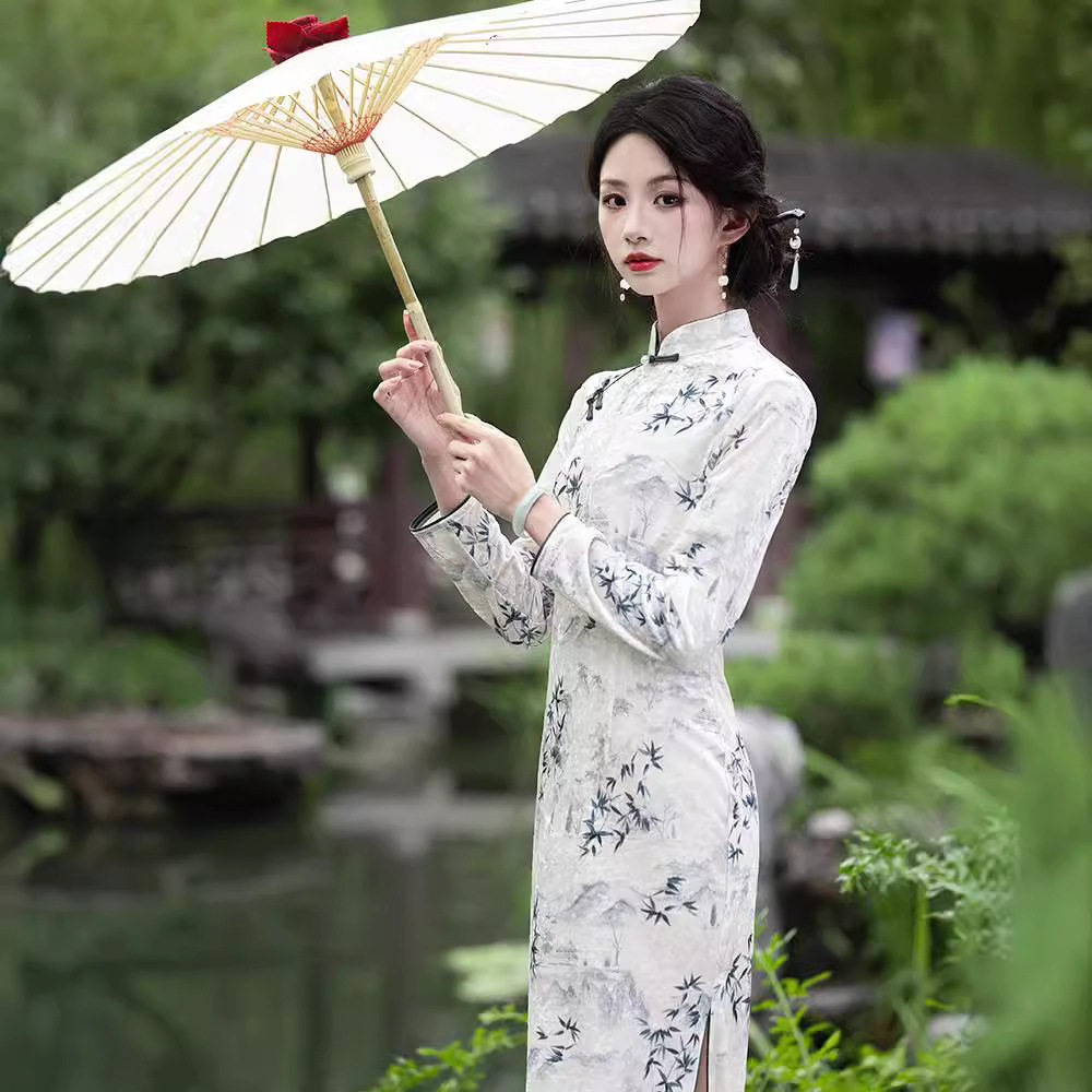 2026新款长袖改良素雅旗袍秋季复古民国风优雅丝绒印花气质连衣裙