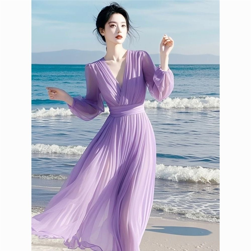 2025春季新款多巴胺绝美小裙法式气质收腰海边度假紫色雪纺连衣裙