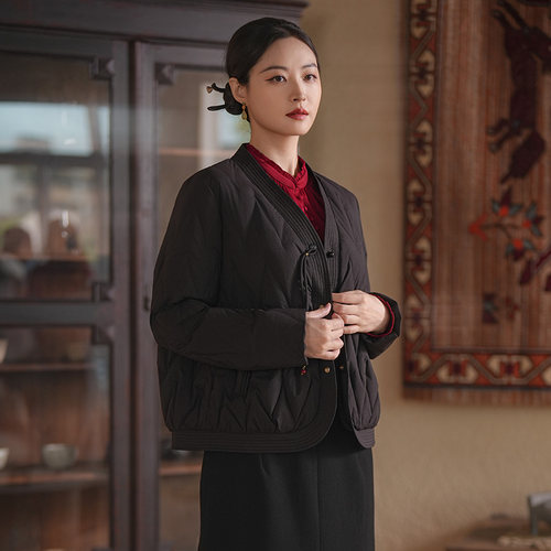 白鹅绒新中式国风轻薄女短羽绒服