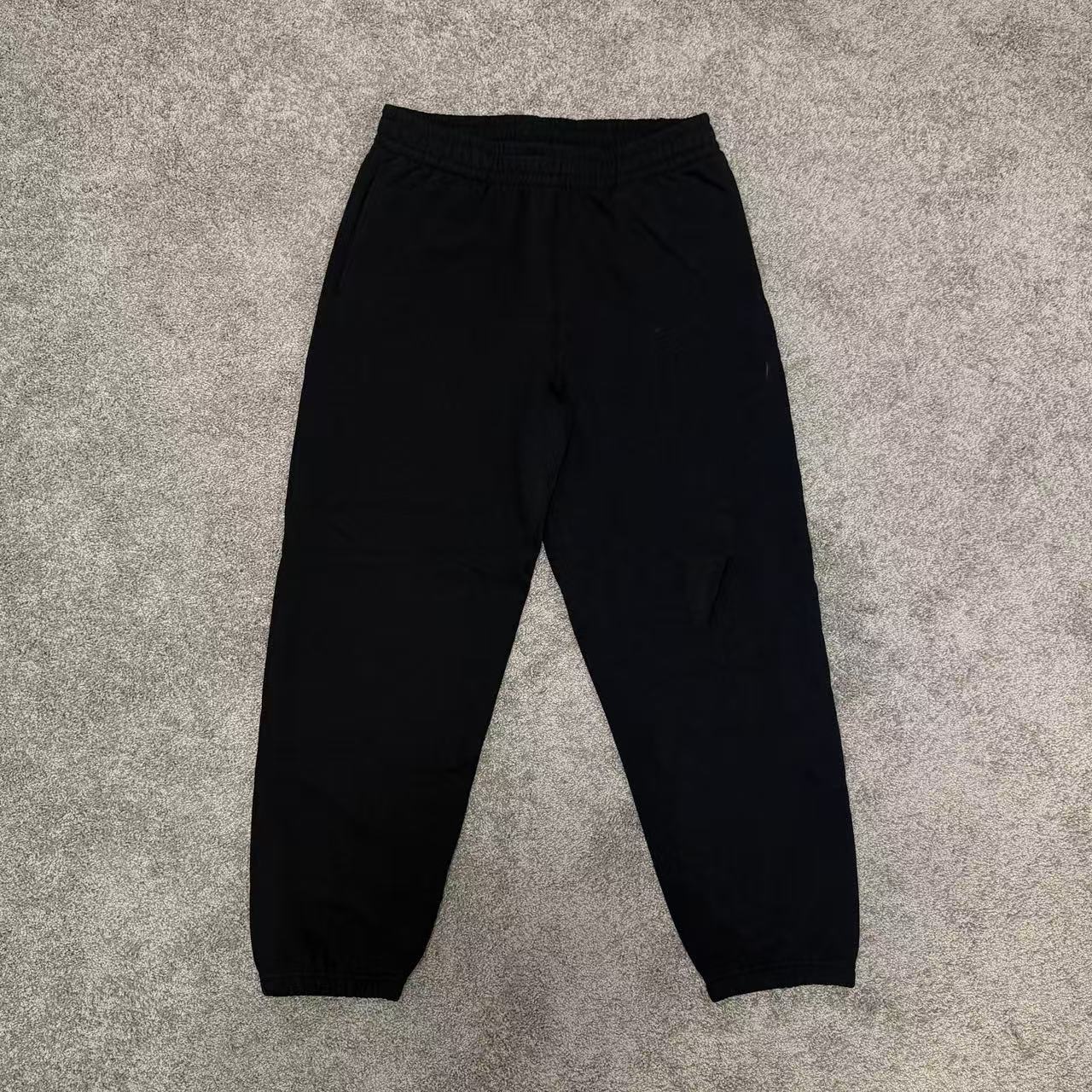thumbnail for Picture: Custom design of embroidered sweatshirts and pants on the back