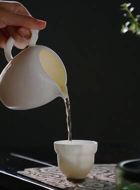恒越羊脂玉白瓷公道杯陶瓷茶海功夫茶具配件分茶器家用大号公杯