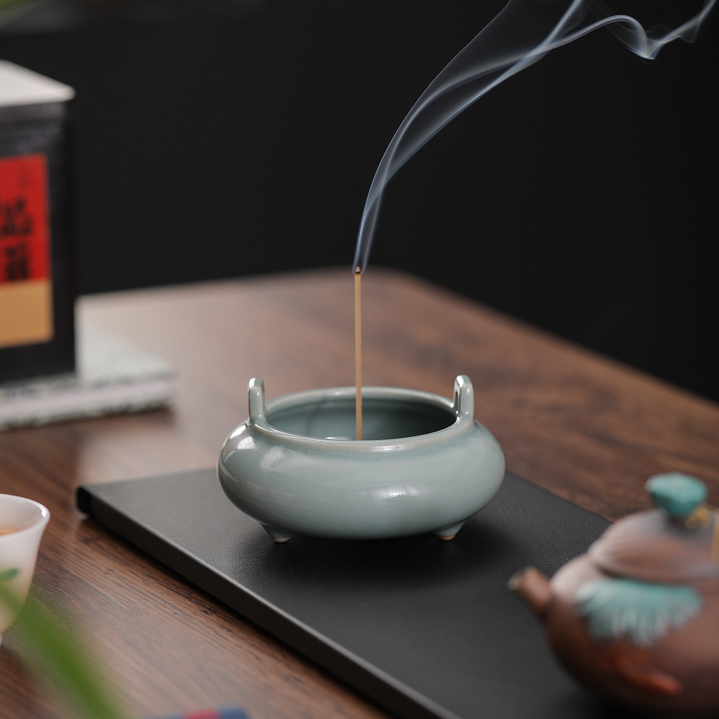 中式陶瓷香炉汝窑青瓷三足鼎香薰炉家用室内线香插简约茶室盘香炉