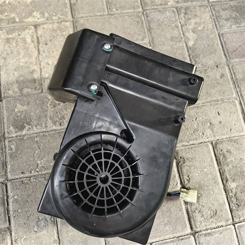 大通V80后暖风机总成后鼓风机车厢后暖风加热器总成热风机国五