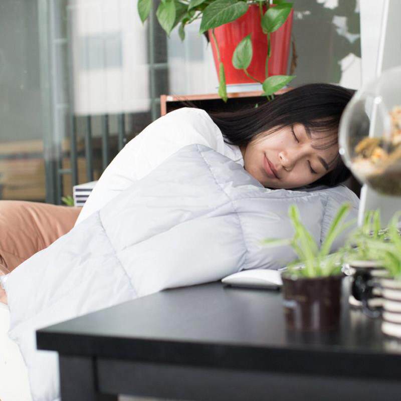 车载羽绒大XWU被多功能抱被空调被子折叠靠垫靠枕枕加厚加可携式