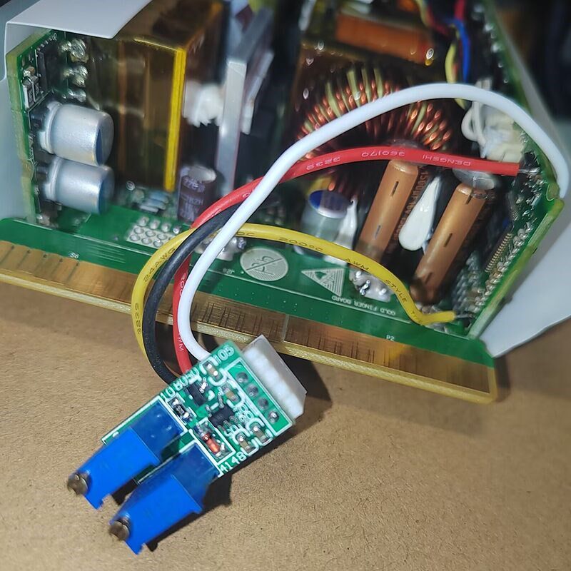 服务器EpW750-12A改装可调电源小板可调电压电流可做电源和充电器 - 实物图