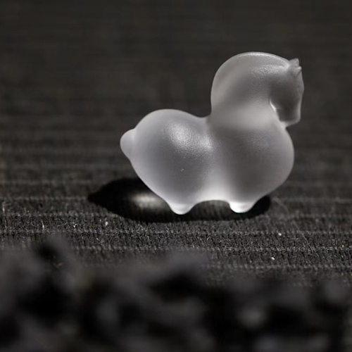 四闲堂 融明手作琉璃唐马 绿马 摆件 茶针置 茶拨架 茶道零配