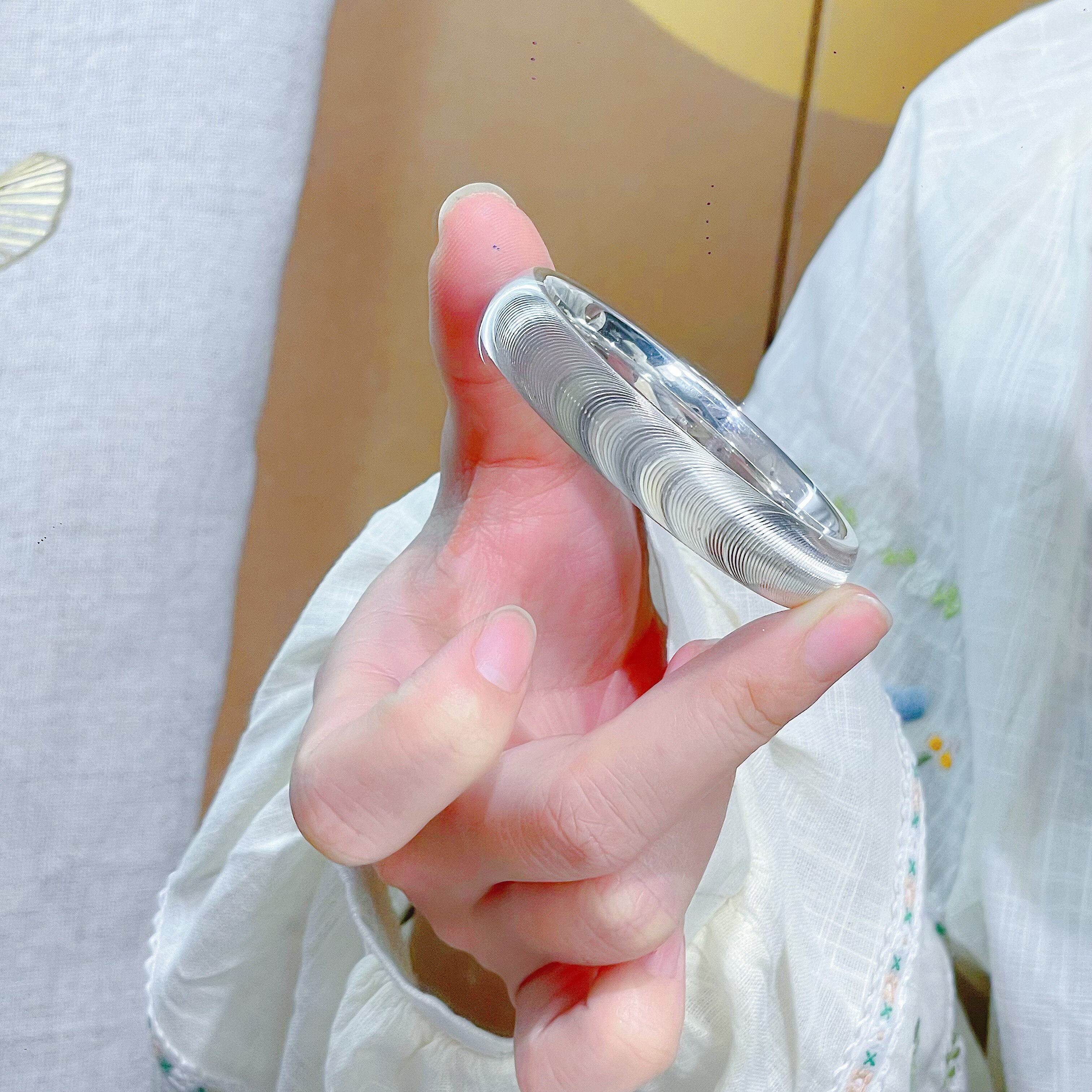 梵际足银9999猫眼手镯女小众轻奢高级爆闪宽面清冷感银镯子送女友