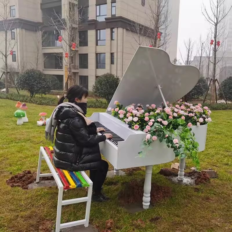 网红打卡拍照户外摆件钢琴模型一比一大型花园庭院造景布置装饰品