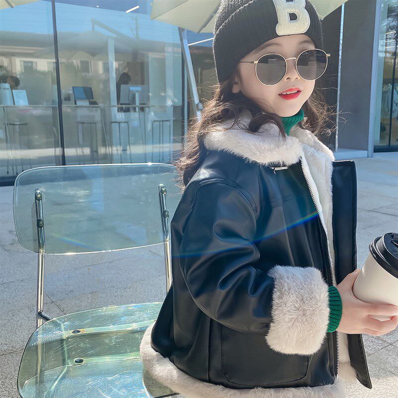 女童皮衣外套冬款2023新款宝宝冬装女孩儿童加厚加绒皮夹克小童装