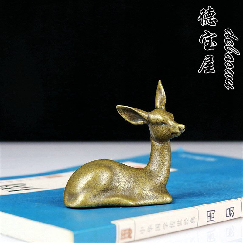 实心铜梅花鹿小摆件桌面摆放迷你铜鹿卧鹿福禄茶宠手把件把玩茶宠