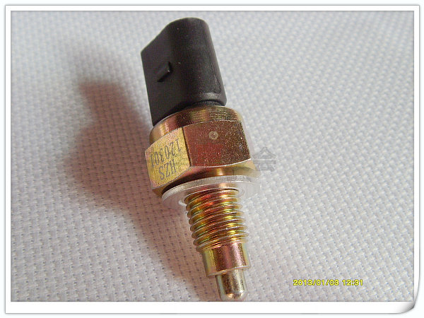 中华车友会: 尊驰 骏捷1.8T 倒车灯开关 正品 原车 纯正保真配件