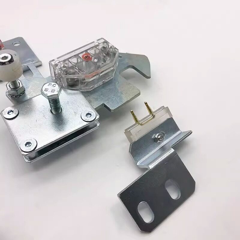 蒂森电梯K200轿门轿门锁装置老款蒂森K300轿门锁组件闭锁