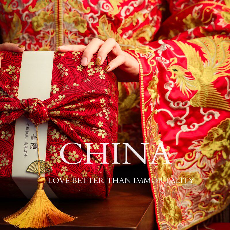送新人夫妇新婚礼物乔迁祝福实木餐具暖房新居中式结婚创意礼品套