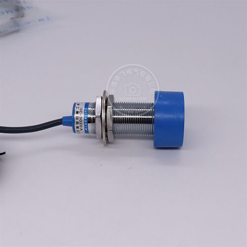 中国沪工CHIIB大头接近开关SC-3025A 3020A三线NPN常开A级蓝头24