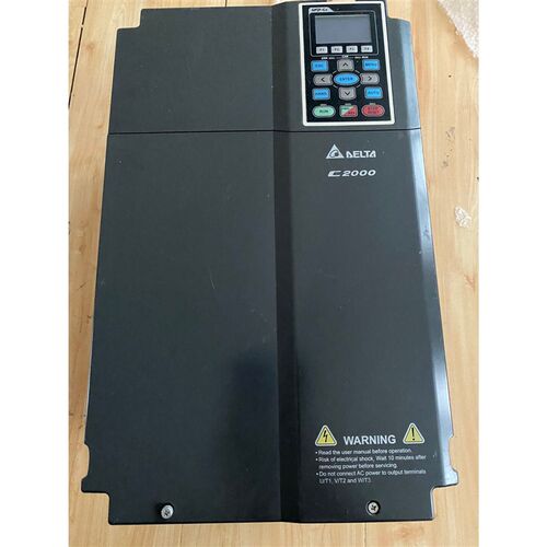30千瓦台达变频器 C2000 VFD300C43A 有点小