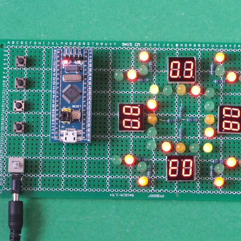 STM32单片机智能交通灯设计带左转功能和人行横道功能diy电子套件