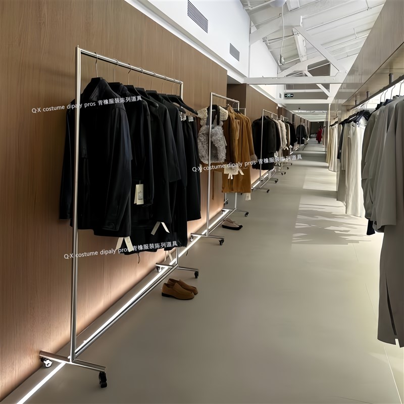 服装店不锈钢展示架可移动中岛陈列架男女装通用落地式带轮货架子图片