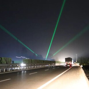 高速公路防疲劳绿色/蓝色警示灯防水防尘型高亮粗光束激光器模组
