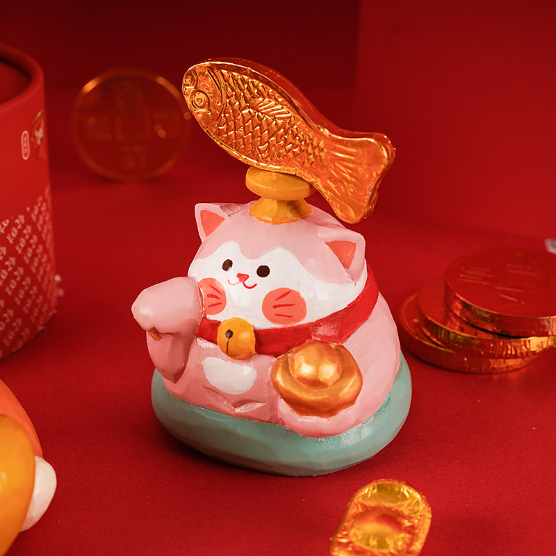 招财猫摆件家居书桌办公室少女心创意发财车载饰品小木雕生日礼物