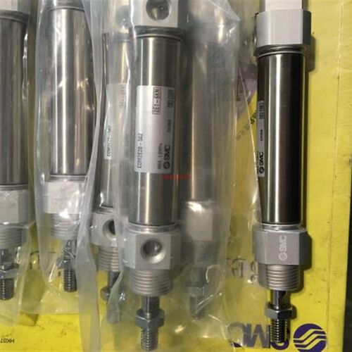 全新原装CM2F/CDM2F20/CDM2F25-20A/25A/30A/40A/45A/50A迷你气缸