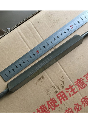水泥三棱刮刀 胶砂试模刮刀 JC/T 603-2004钢制有效长度26mm三角