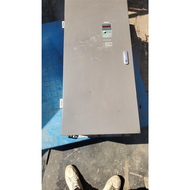 正弦em303b160kw变频器重载图片