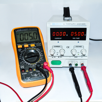 龙威可调直流稳压电源30V60V2A5A10A实验室数显电力稳压器305KDS