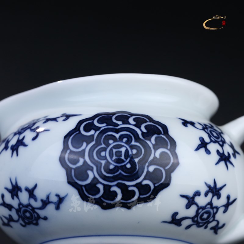 贵和祥传统精品手绘青花瓷宝相公杯 景德镇陶瓷功夫茶具茶海公道