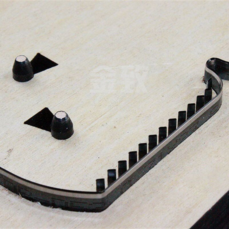金致T044柴犬狗卡包刀模狗年主题手工皮具钱包激光刀模可定制