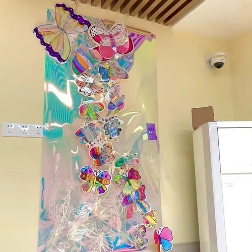 镭射纸炫彩膜透幼儿园环创DIY材料七彩虹幻彩蝴蝶背景镭射玻璃膜