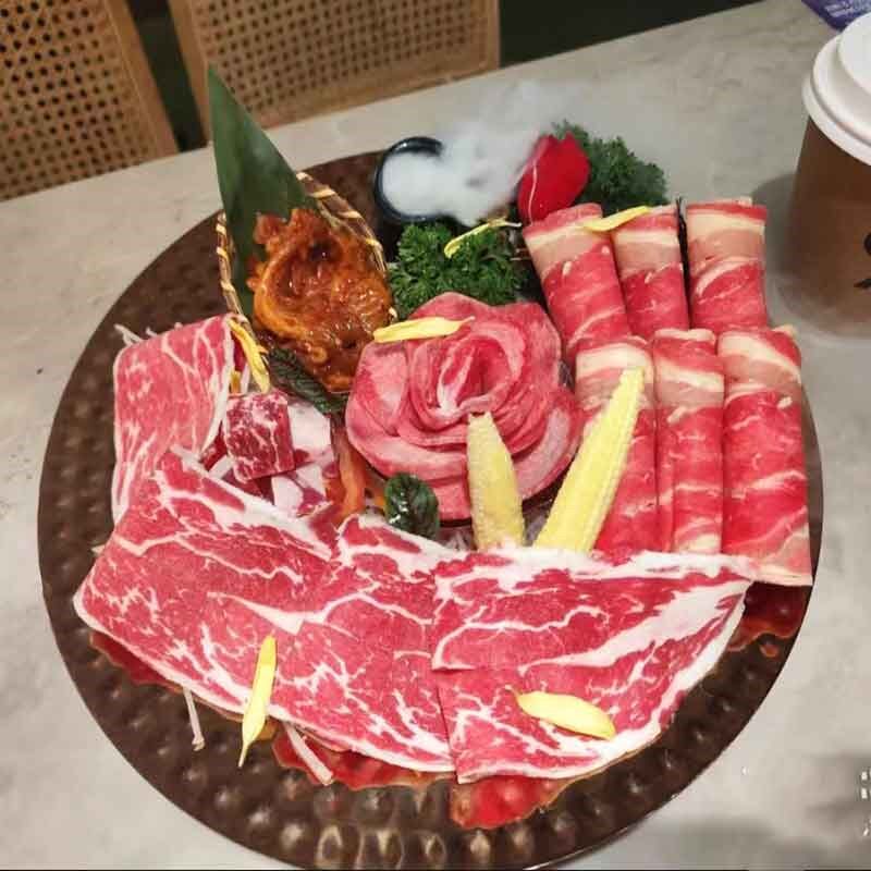 玫瑰金圆形锤边盘拼盘盘猪颈肉餐盘沙拉餐盘不锈钢盘子圆形锤印盘