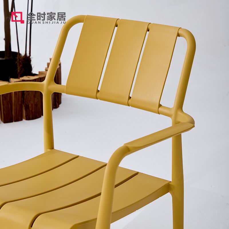 北欧风格户外餐椅 PP材质可堆叠沙发茶几组合 防水防晒单人阳台椅