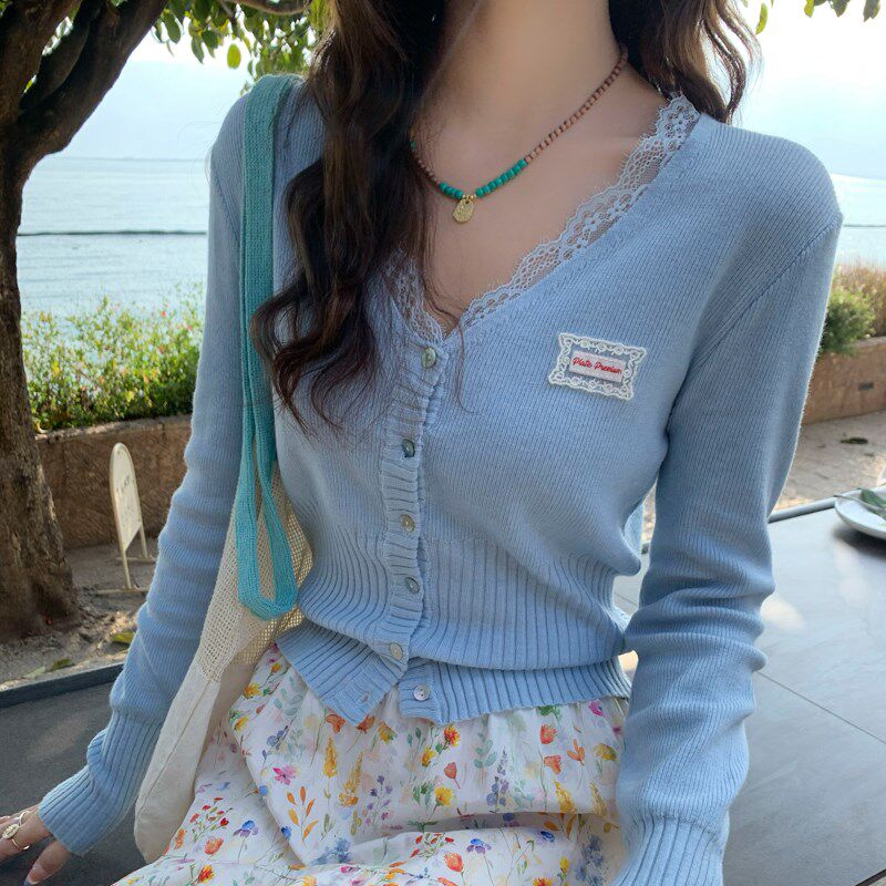 龙妹家蓝色V领蕾丝打底衫女内搭2025春夏季新款修身毛衣长袖上衣