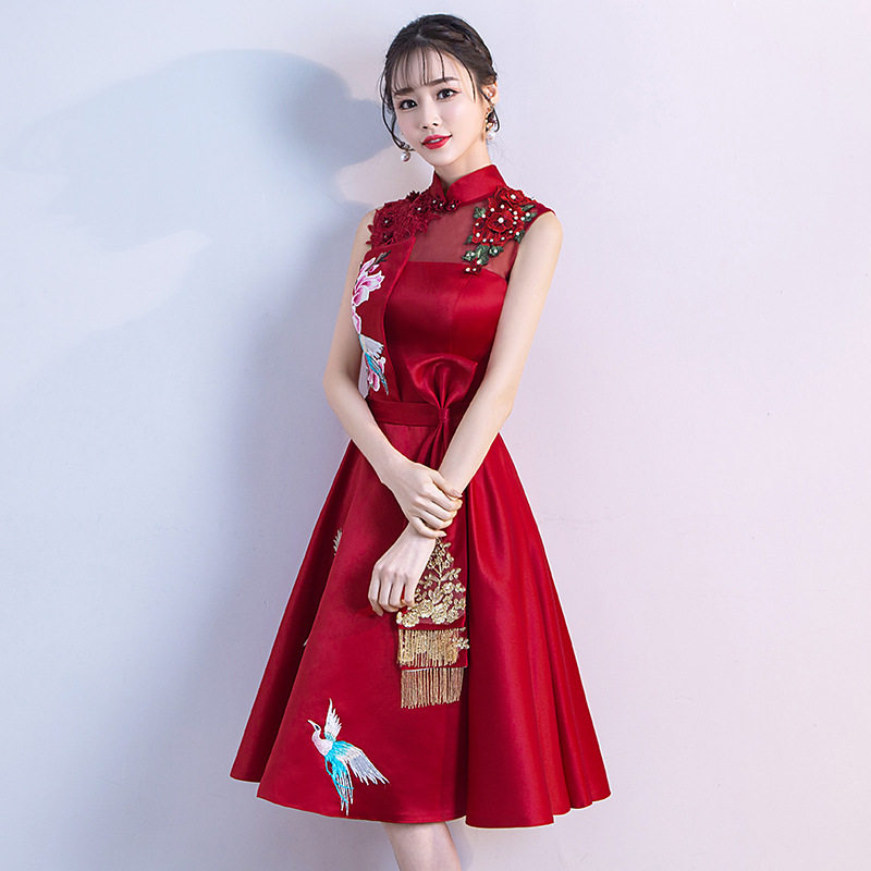 2026新款敬酒服新娘夏季结婚红色修身显瘦晚礼服短款旗袍中式礼服图片
