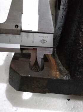 大连数控机床CKA6163/6180A床身滚珠丝杠横向Z向Z轴螺母座配件
