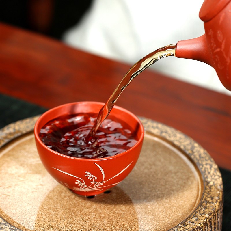 指间陶艺 宜兴紫砂杯 手工紫砂品茗杯主人杯精品刻绘兰花功夫茶杯