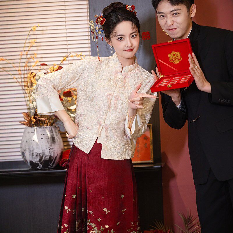 海棠记新中式敬酒服2025新款新娘结婚订婚礼服裙秀禾旗袍套装春夏