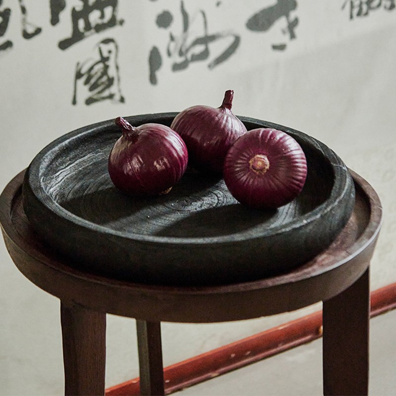 侘寂风复古黑色泡桐木圆形果盘阳台客厅茶几木质托盘装饰品摆件