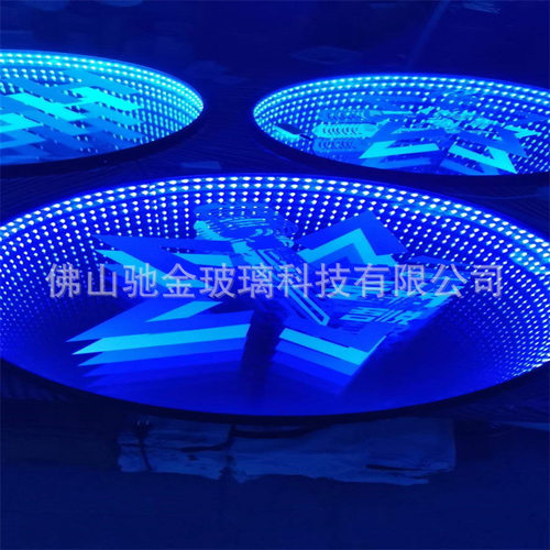 3D无限镜面隧道延伸镜 霓虹灯发光字深渊镜半透LED灯千层镜制作