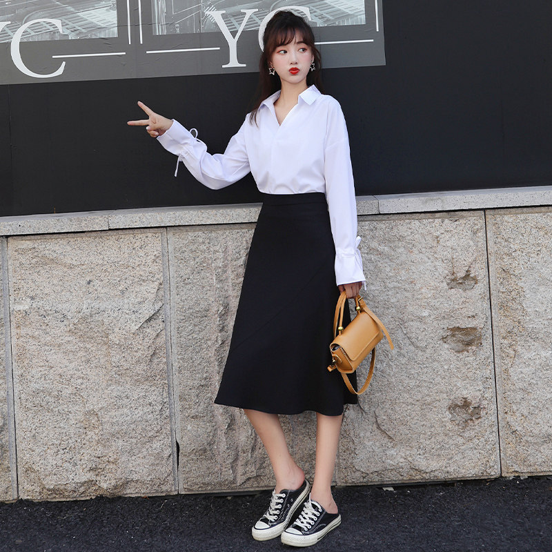 衬衣女2020春夏v领长袖职业气质喇叭袖宽松套头雪纺可爱白色衬衫