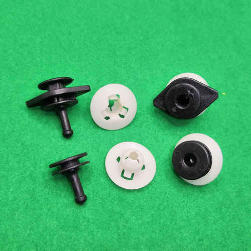 适用沃尔沃C70 S60 S80 V70 XC60 XC70 XC90脚踏护板侧裙饰条卡扣