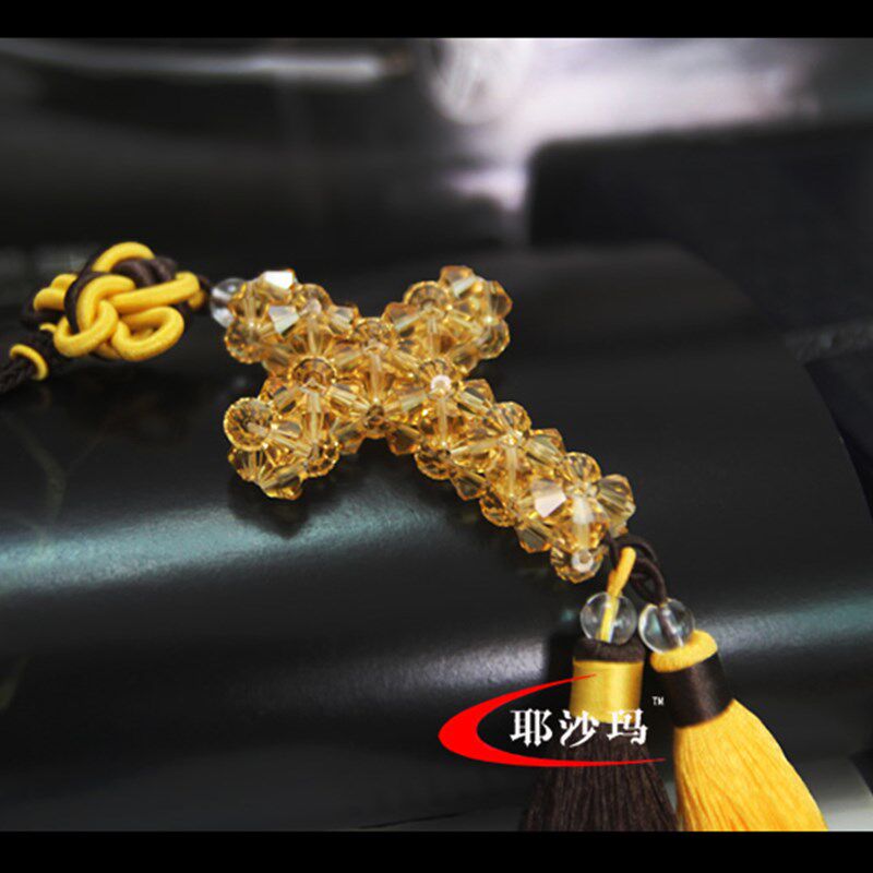 新款高贵粉水晶十字架后视镜挂件 汽车平安挂饰 网红创意礼品包邮